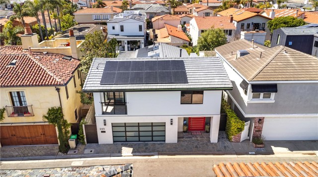 203 Via Ravenna, Newport Beach CA: https://media.crmls.org/medias/54622398-2483-420a-b192-613de76d957a.jpg