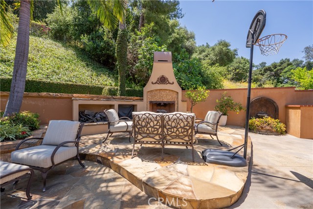 Detail Gallery Image 48 of 75 For 1850 E Rancho Grande Dr, Covina,  CA 91724 - 3 Beds | 3 Baths