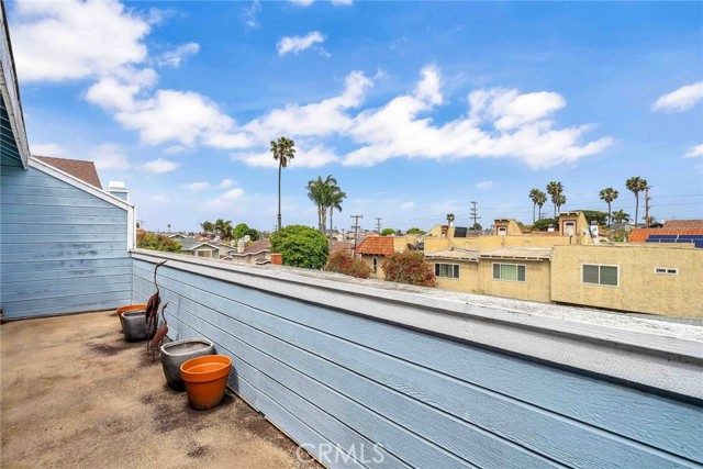 1812 Speyer Lane, Redondo Beach, California 90278, 3 Bedrooms Bedrooms, ,2 BathroomsBathrooms,Residential,Sold,Speyer,GD23083546