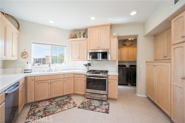Detail Gallery Image 10 of 41 For 1248 Aberdeen Ct, Grover Beach,  CA 93433 - 3 Beds | 2/1 Baths