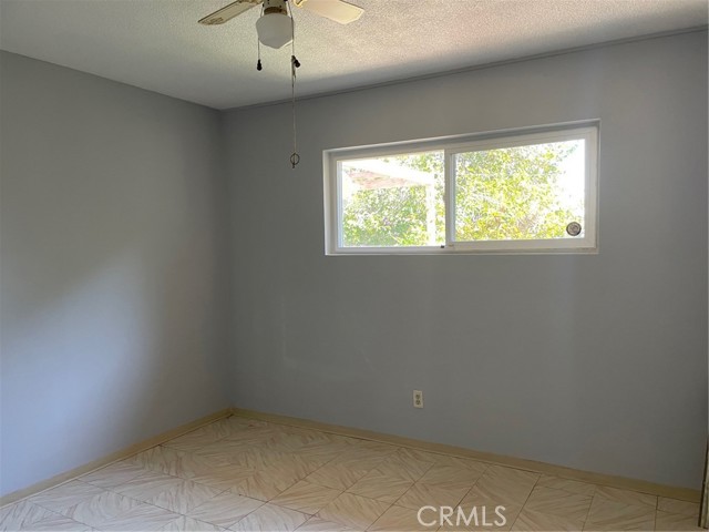 Detail Gallery Image 9 of 17 For 1106 N Durward, Banning,  CA 92220 - 3 Beds | 2 Baths