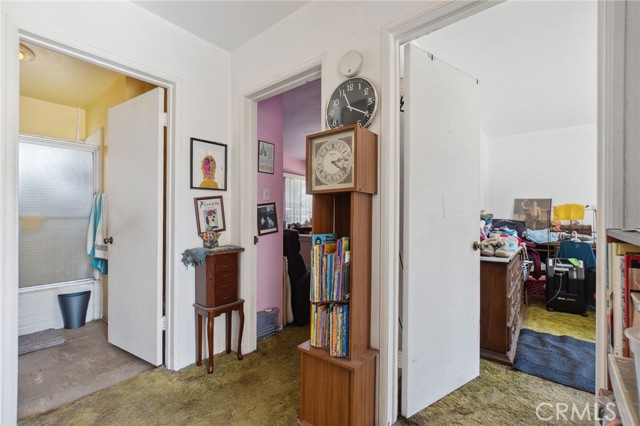319 E Deodar Street, Ontario CA: https://media.crmls.org/medias/5464804a-8d80-4ace-9f05-4972100e1df4.jpg