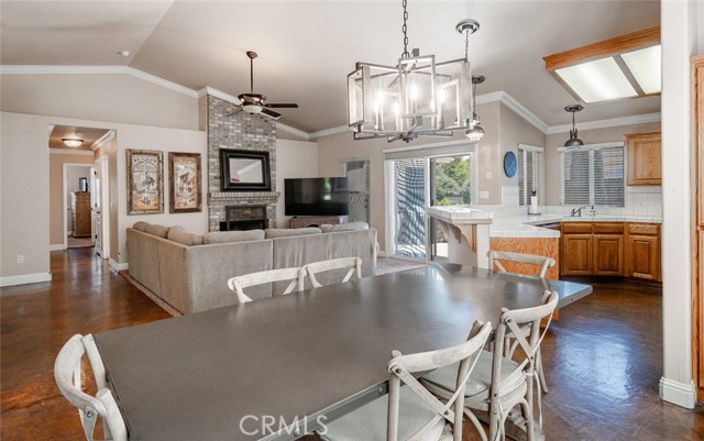 2232 Howard Street, Kingsburg CA: https://media.crmls.org/medias/54648a9c-931a-4210-9734-50ffbf7f3d89.jpg