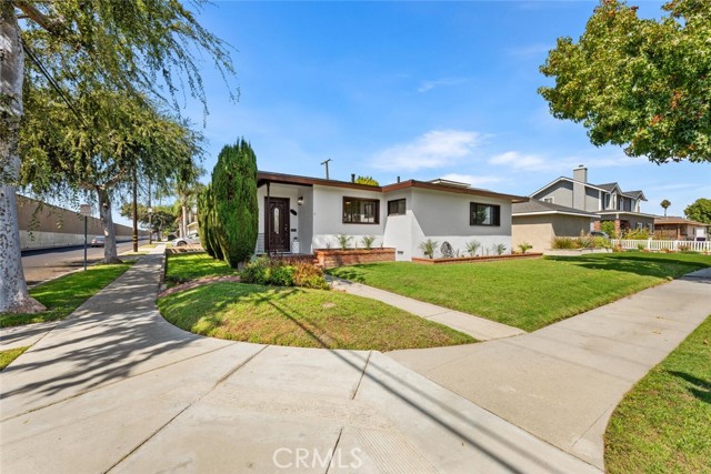 Detail Gallery Image 1 of 41 For 2279 Carfax Ave, Long Beach,  CA 90815 - 3 Beds | 1 Baths