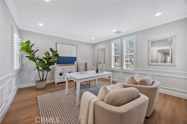 9 Whitford, Irvine CA: https://media.crmls.org/medias/5465c07b-2551-4c01-bfc0-ccb0c7365dc8.jpg