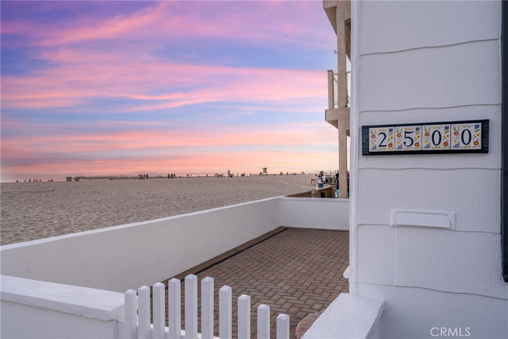 MLS #OC25141855 img 2