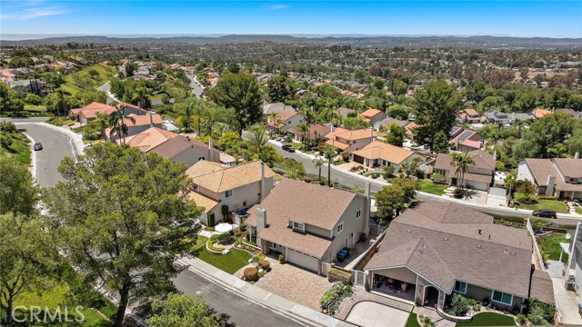28215 Leticia, Mission Viejo CA: https://media.crmls.org/medias/5465d894-6d6c-4bff-98f1-5499866075ca.jpg
