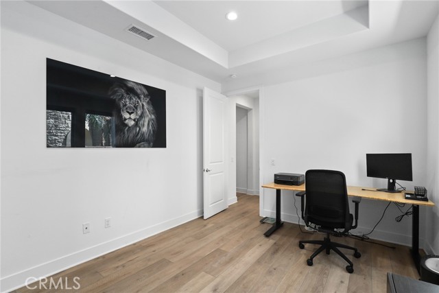 20535 W Bluebird Court, Porter Ranch CA: https://media.crmls.org/medias/54663748-6a10-4ef0-a1b3-38cbdb412262.jpg