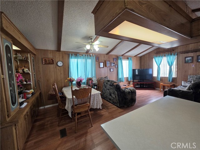 Detail Gallery Image 8 of 15 For 23701 S Western Ave #203,  Torrance,  CA 90501 - 2 Beds | 2 Baths