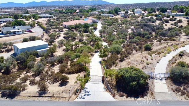 Detail Gallery Image 29 of 34 For 10234 10234 Clover Dr, Oak Hills,  CA 92344 - 4 Beds | 4 Baths