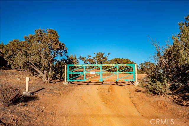 34954 Juniper Valley Road, Acton CA: https://media.crmls.org/medias/54678fc4-baa7-4f9d-b3dc-f49f230ec4a0.jpg