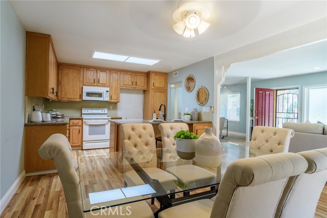 Detail Gallery Image 12 of 47 For 18230 Olympic Ct, Fountain Valley,  CA 92708 - 3 Beds | 2 Baths