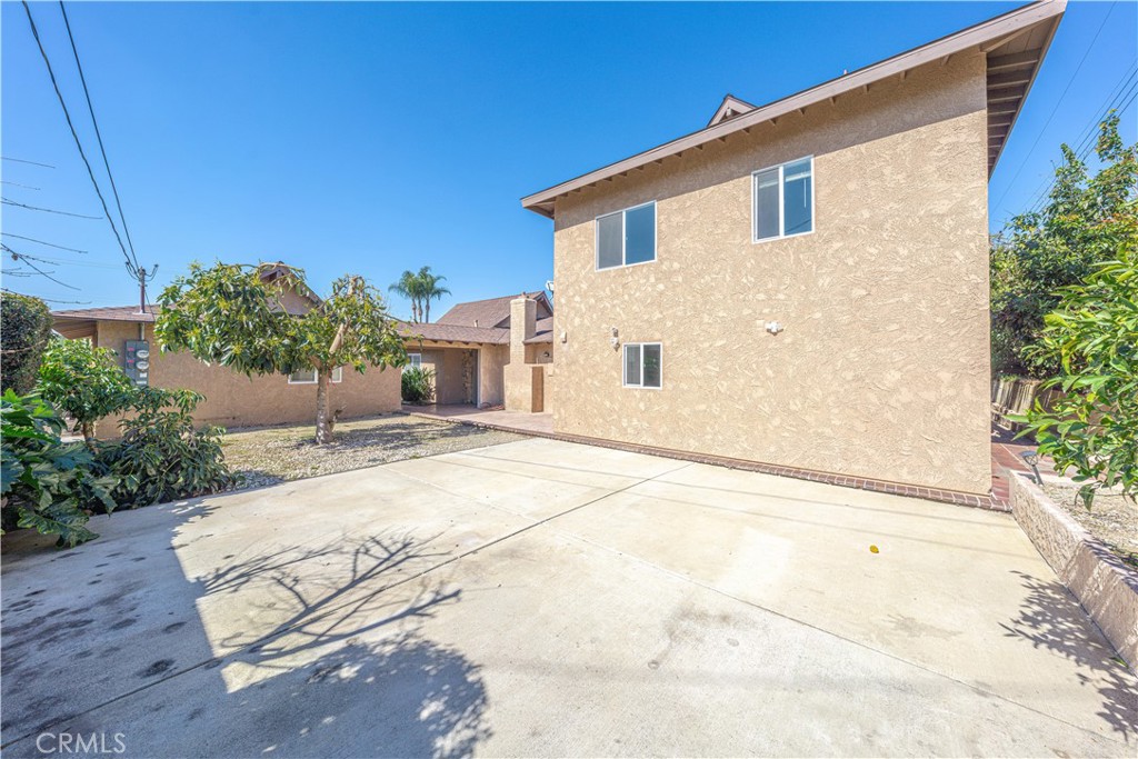 136 N Tiana Lane B