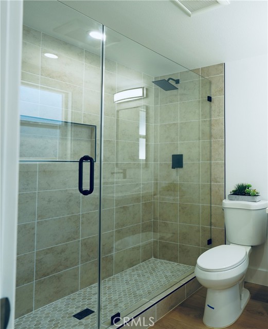 1850 W. 80th Street, Los Angeles CA: https://media.crmls.org/medias/5468542b-26be-489a-9844-1ed636d1af32.jpg