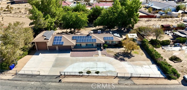 14705 Mandan Road, Apple Valley CA: https://media.crmls.org/medias/5468d72d-16a4-4ace-bcee-33dd3578439c.jpg