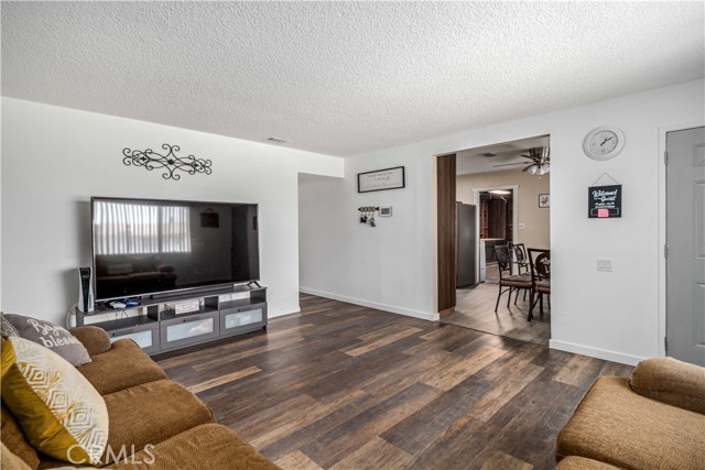 Detail Gallery Image 7 of 30 For 24438 Sage Ave, Boron,  CA 93516 - 3 Beds | 2 Baths