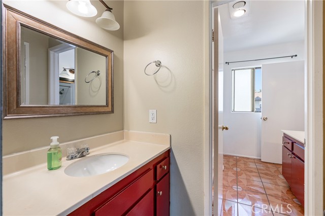 Detail Gallery Image 16 of 23 For 8702 Willis Ave, Panorama City,  CA 91402 - 2 Beds | 1/1 Baths