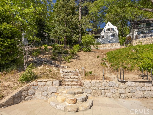 Detail Gallery Image 38 of 41 For 258 John Muir Rd, Lake Arrowhead,  CA 92352 - 5 Beds | 3 Baths