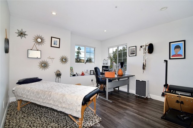 24574 Overland, West Hills CA: https://media.crmls.org/medias/546a21a2-570a-4209-96e9-69095a841b09.jpg