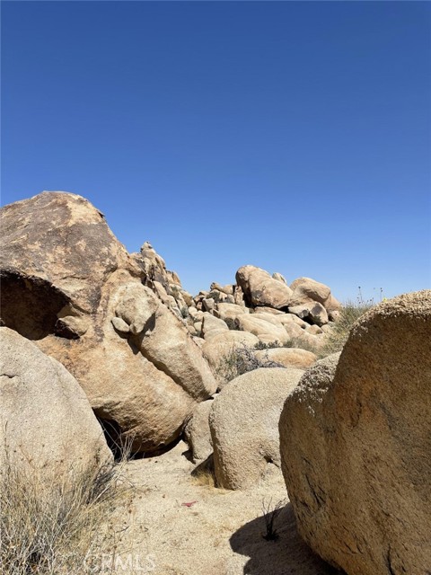 63121 Chickasaw Road, Joshua Tree, California 92252, ,Land,For Sale,63121 Chickasaw Road,CRTR23198875