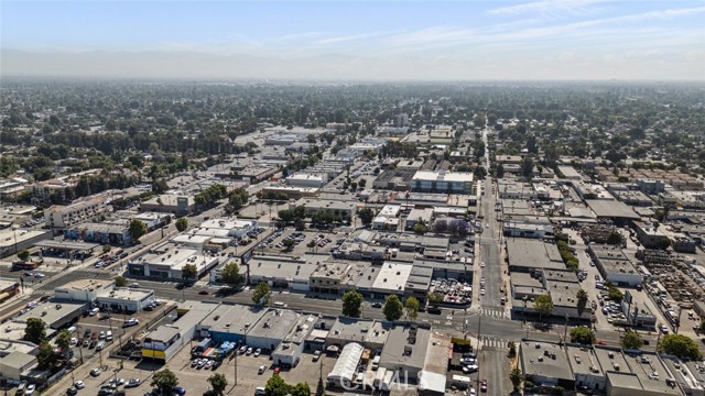 7114 Reseda Boulevard, Reseda (los Angeles), California 91335, ,Commercial Lease,For Rent,7114 Reseda Boulevard,CRSR24134654