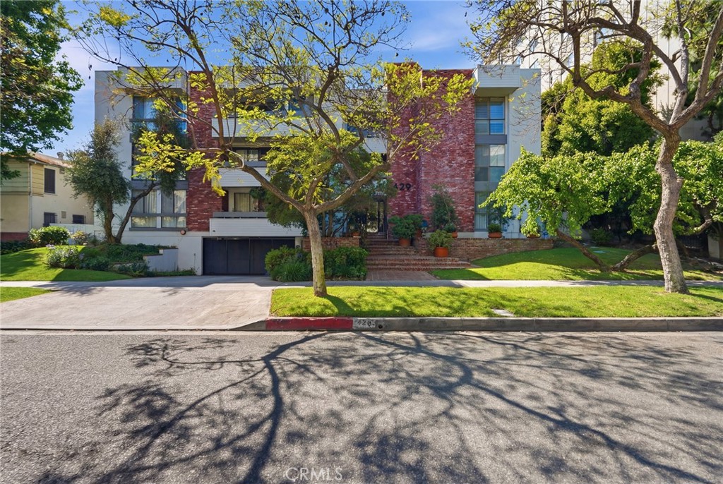 429 N Oakhurst Drive #301
