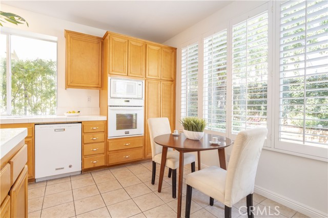 Detail Gallery Image 15 of 49 For 11787 Oakhurst Way, Porter Ranch,  CA 91326 - 5 Beds | 3 Baths