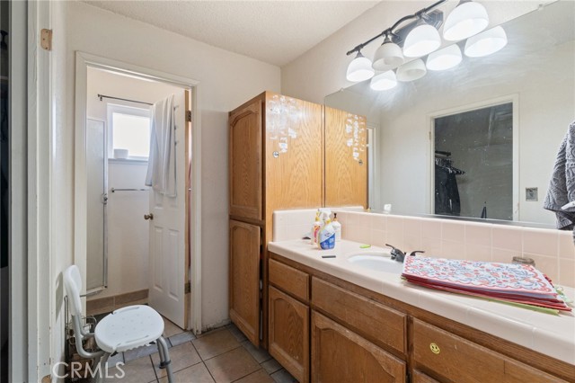 Detail Gallery Image 24 of 29 For 24743 Tropical Dr, Madera,  CA 93638 - 4 Beds | 2 Baths