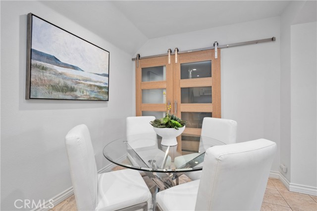 409 Utica Avenue, Huntington Beach CA: https://media.crmls.org/medias/546eaebe-474d-4b37-9af1-7138e39a2b6a.jpg