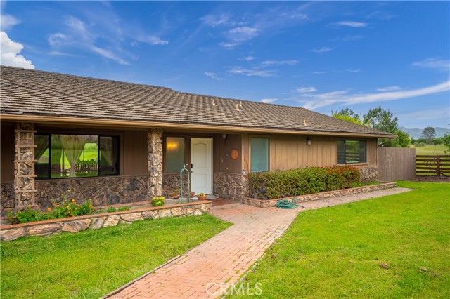 Detail Gallery Image 4 of 58 For 3876 Orcutt Rd, San Luis Obispo,  CA 93401 - 3 Beds | 2 Baths