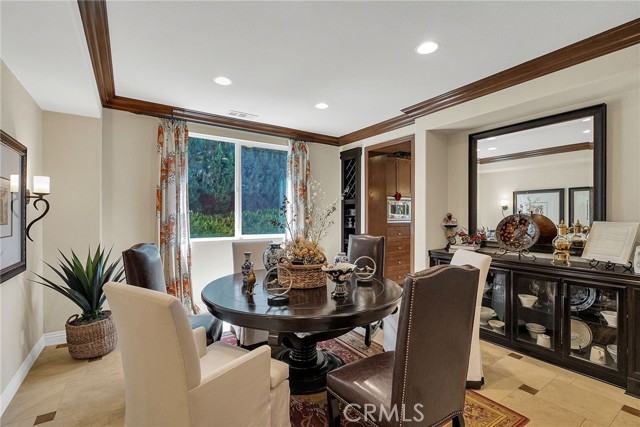 Detail Gallery Image 16 of 68 For 25467 Red Hawk Rd, Corona,  CA 92883 - 4 Beds | 3/1 Baths