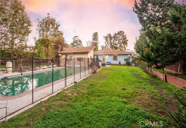 Detail Gallery Image 27 of 29 For 10851 Woodbine, Los Angeles,  CA 90034 - 2 Beds | 1 Baths