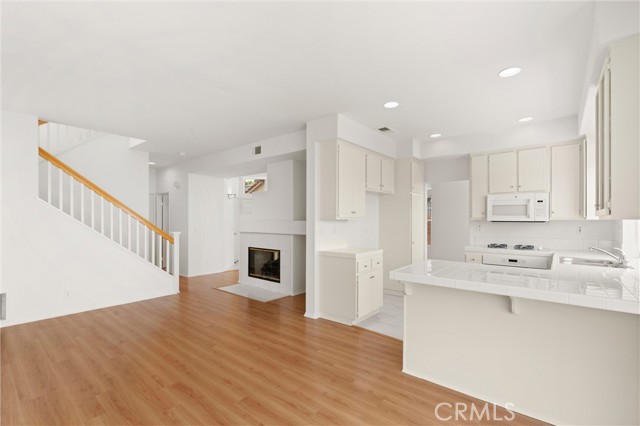 Detail Gallery Image 16 of 45 For 917 S Dylan Way, Anaheim Hills,  CA 92808 - 3 Beds | 2/1 Baths