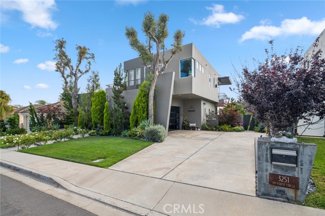3251 Rimcrest Circle, Laguna Beach CA: https://media.crmls.org/medias/547130e1-d26f-4d7f-8101-589157cfaf3b.jpg
