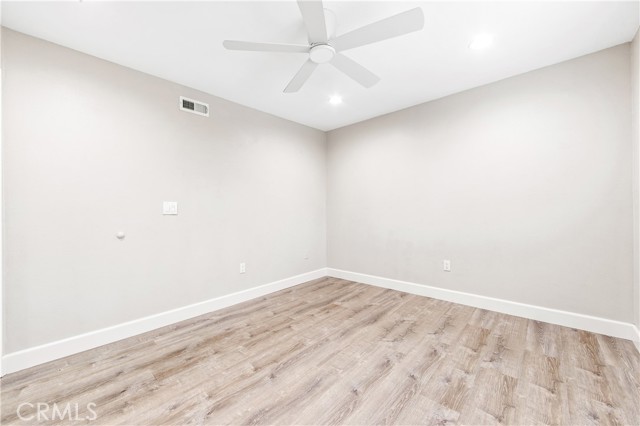 Detail Gallery Image 34 of 42 For 16407 La Bonita Ln #140,  Huntington Beach,  CA 92649 - 2 Beds | 1 Baths