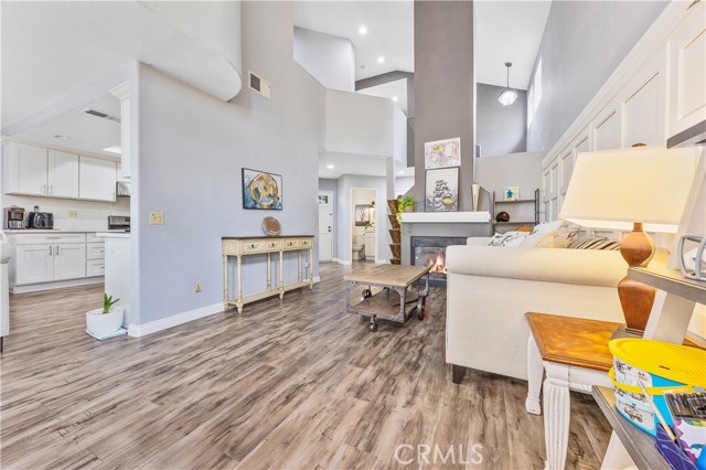 15689 Ladera Vista Drive, Chino Hills CA: https://media.crmls.org/medias/5471ba59-b1cd-4952-81d5-0f01867369ef.jpg