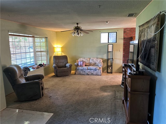 3217 Knoll Way, Riverside, California 92501, 4 Bedrooms Bedrooms, ,2 BathroomsBathrooms,Single Family Residence,For Sale,Knoll,IV24059277