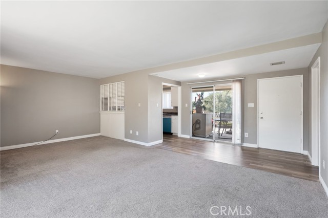 Detail Gallery Image 6 of 25 For 22945 Nadine Cir #B,  Torrance,  CA 90505 - 2 Beds | 2 Baths