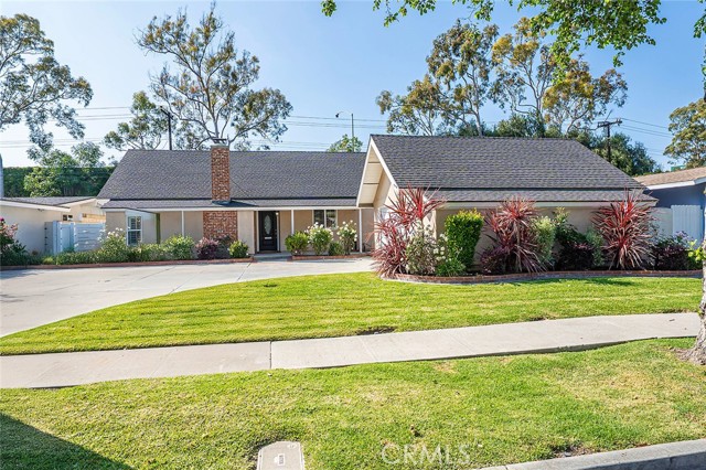 11211 Martha Ann Drive, Rossmoor CA: https://media.crmls.org/medias/54728e90-eeb9-47ec-93b2-96726c4f28ff.jpg