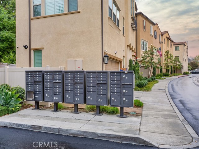 Detail Gallery Image 45 of 53 For 11238 N Mission Heights Dr, –,  CA 91345 - 3 Beds | 3 Baths