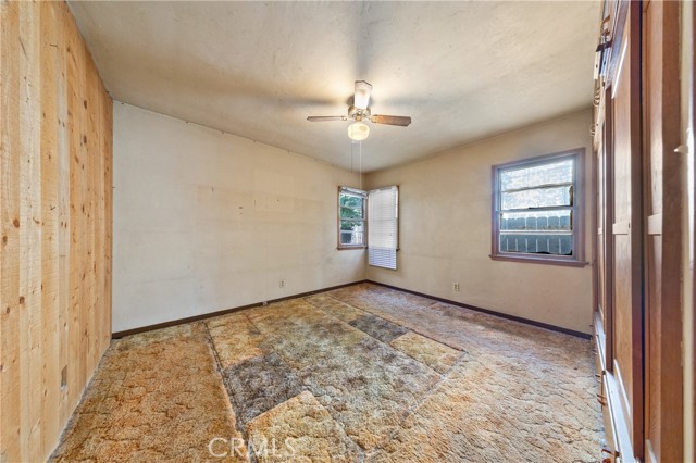 725 Michigan Avenue, Beaumont CA: https://media.crmls.org/medias/547349d8-3fbc-4f25-9fea-98e9868bbfb5.jpg