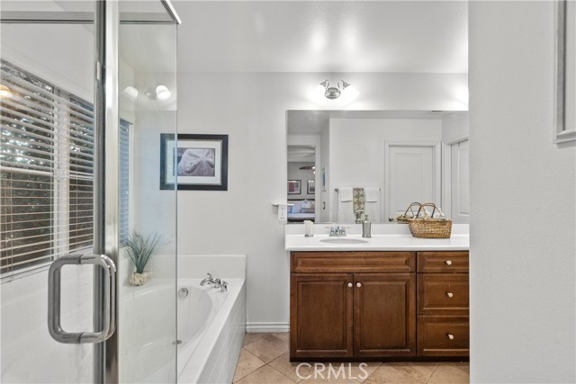 Detail Gallery Image 18 of 33 For 28369 Casselman Ln, Saugus,  CA 91350 - 3 Beds | 3 Baths
