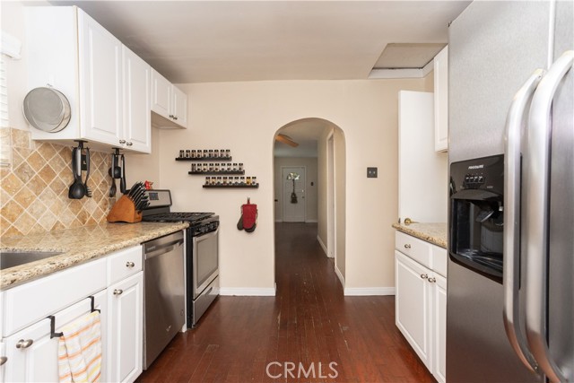 1012 Temple Ave, Long Beach CA: https://media.crmls.org/medias/54759a35-01c7-4733-a7d0-ed7f7afce3ad.jpg