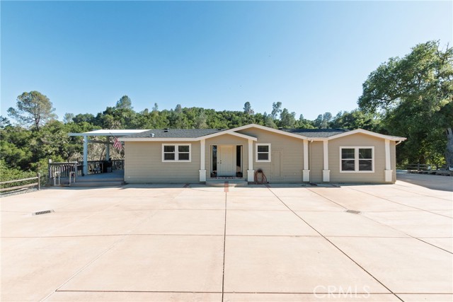 Detail Gallery Image 8 of 75 For 5550 Las Tablas Bay, Paso Robles,  CA 93446 - 4 Beds | 2 Baths