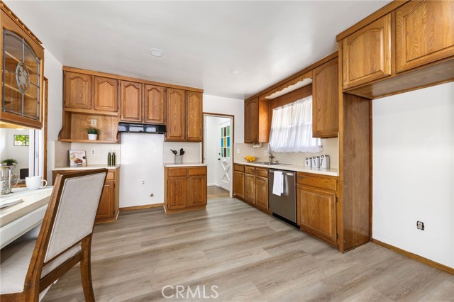 Detail Gallery Image 13 of 45 For 2334 Iroquois Ave, Long Beach,  CA 90815 - 2 Beds | 2 Baths