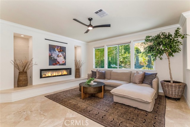 Detail Gallery Image 13 of 75 For 24921 Greensbrier Dr, Stevenson Ranch,  CA 91381 - 6 Beds | 4 Baths