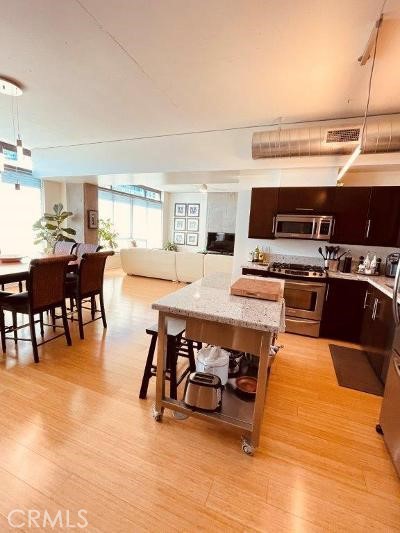 Detail Gallery Image 14 of 28 For 1111 S Grand #1015,  Los Angeles,  CA 90015 - 2 Beds | 2 Baths