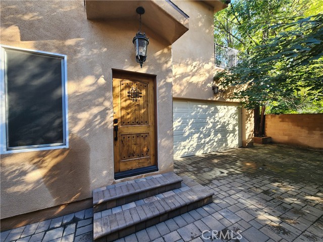 Detail Gallery Image 4 of 29 For 6848 Encino, Encino,  CA 91406 - 3 Beds | 3 Baths