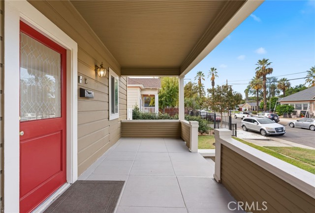 Detail Gallery Image 3 of 22 For 3756 Locust, Riverside,  CA 92501 - 2 Beds | 1 Baths