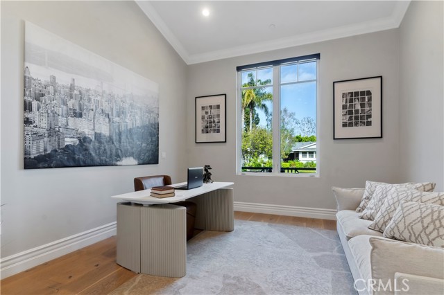 4635 Brewster Drive, Tarzana CA: https://media.crmls.org/medias/5478f32a-4809-4433-8fc7-8a9105afbc36.jpg